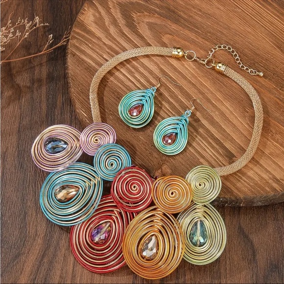 Boho-Chic Handmade Jewelry Set - Picture 4 of 5